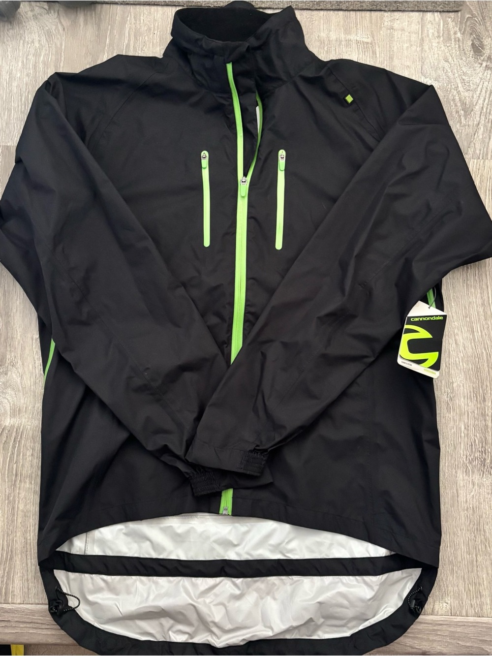 Cannondale Cloudburst rain jacket XL NWT